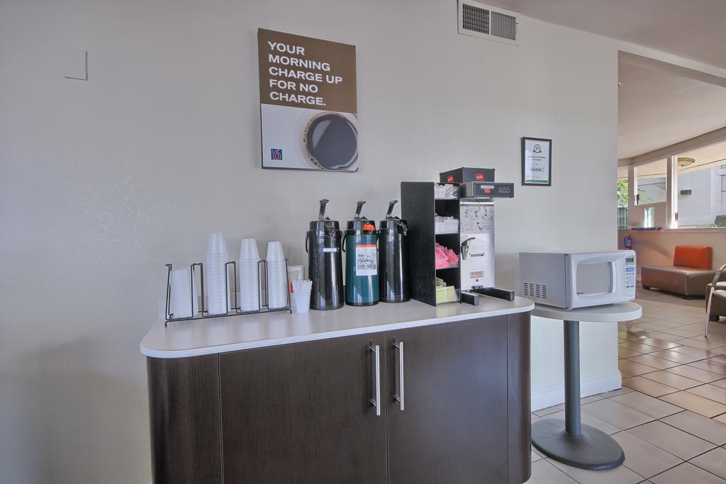 Motel 6-Merced, Ca Екстериор снимка