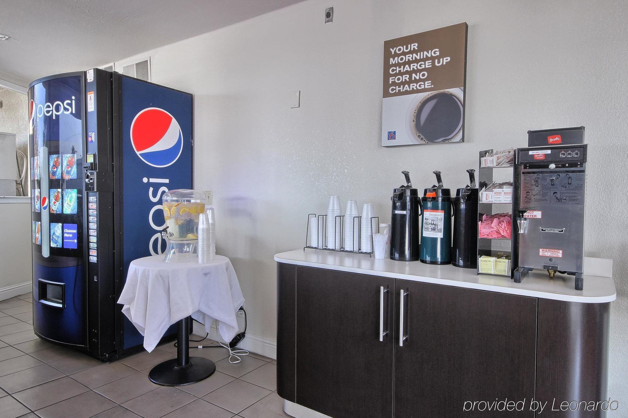 Motel 6-Merced, Ca Екстериор снимка