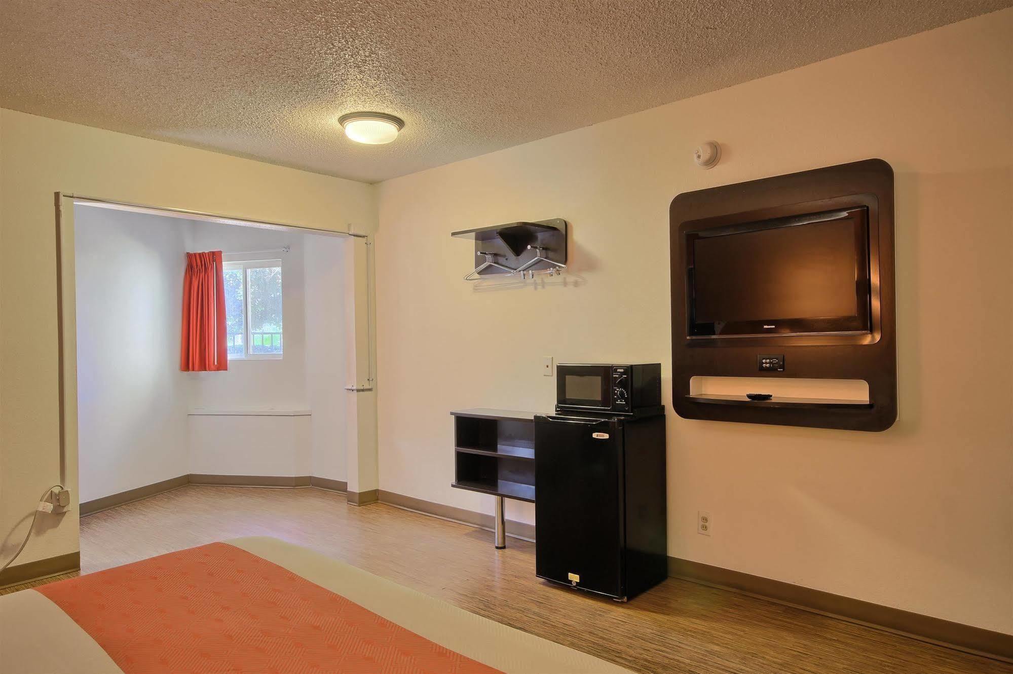 Motel 6-Merced, Ca Екстериор снимка