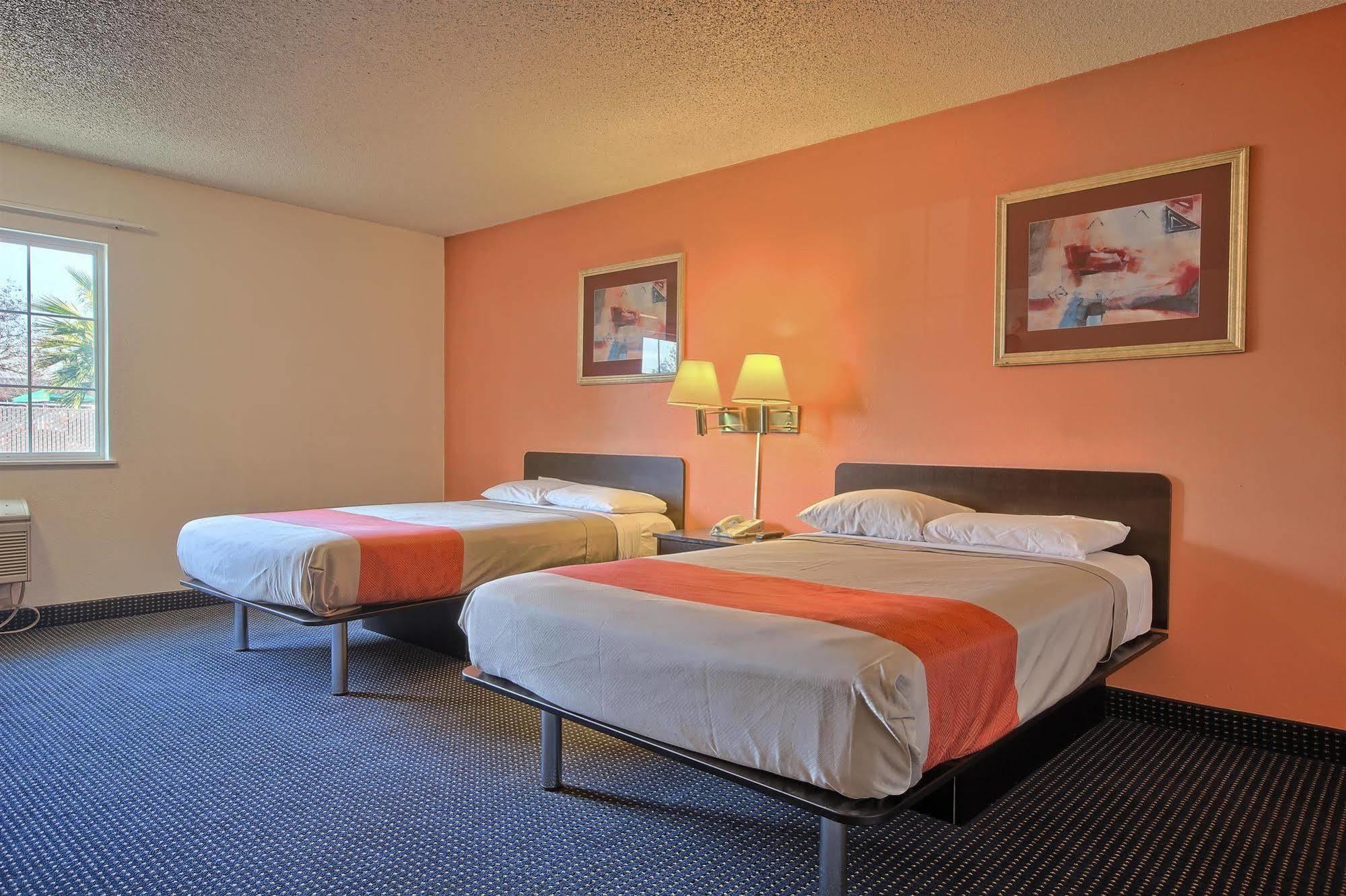 Motel 6-Merced, Ca Екстериор снимка